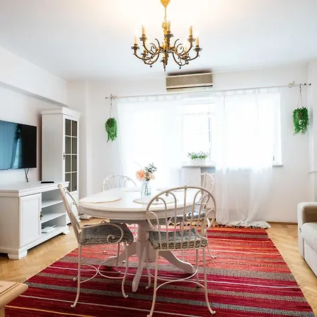 Cismigiu With Balcony & View Apartament Bukareszt