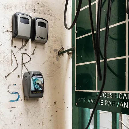 Apartment Cismigiu With Balcony & View Bucharest