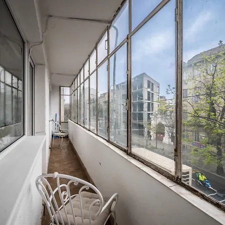 Cismigiu With Balcony & View * Boekarest