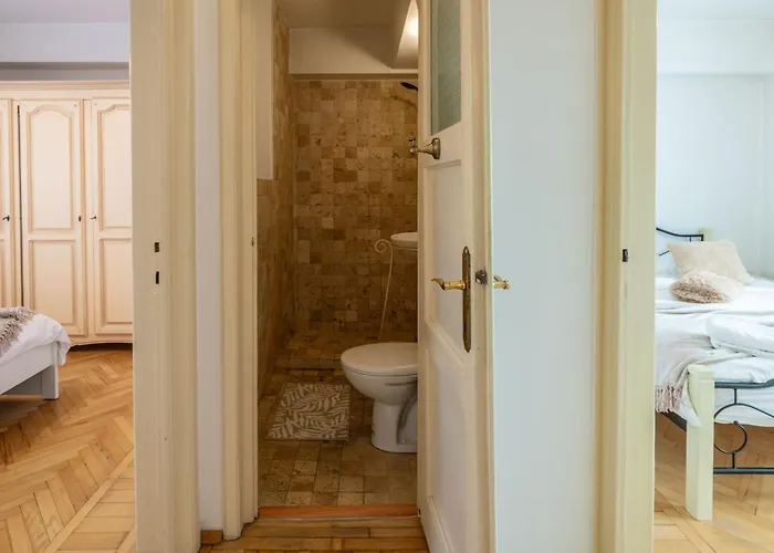 Cismigiu With Balcony & View * Bucureşti