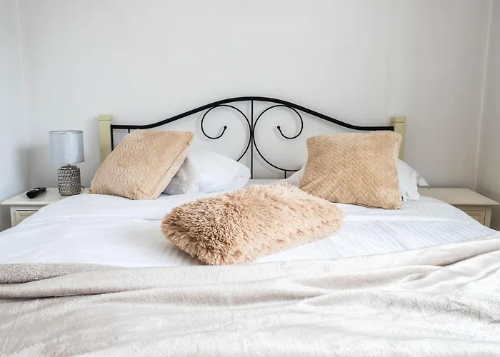 Apartament Cismigiu With Balcony & View Bucureşti